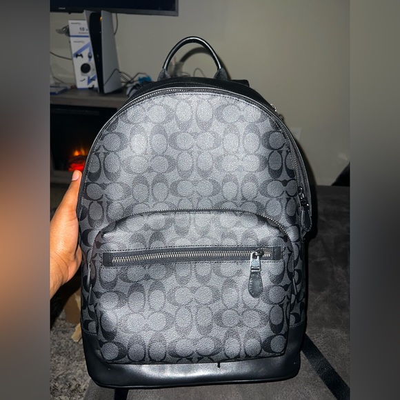 Brand new all back Mens coach book bag. - Picture 3 of 6